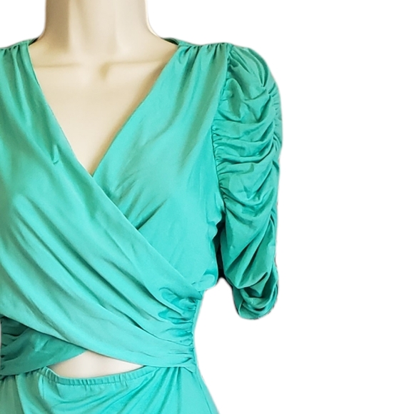 SAVE $50 - NWT - BEBE Cross Shirred Bodysuit Aqua Green Size S - Picture 5 of 6